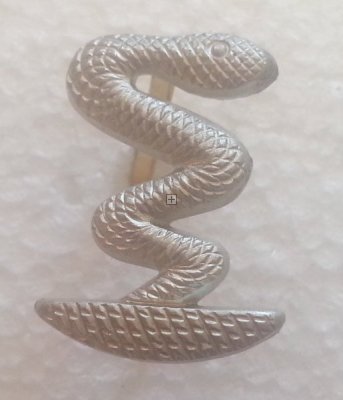 BW SERPENTE DA SPALLINA MEDICO