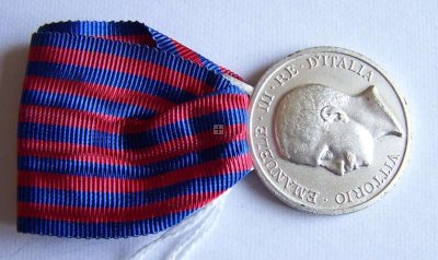 ITALIA MEDAGLIA COMMEMORATIVA GUERRA IN LIBIA 1913 RIPRODUZIONE