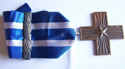 ITALIA MEDAGLIA CROCE AL MERITO ORIGINALE