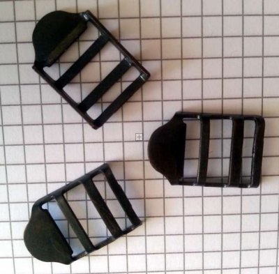 LITTLE BUCKLE UP TO 1.5 CM STRAPS