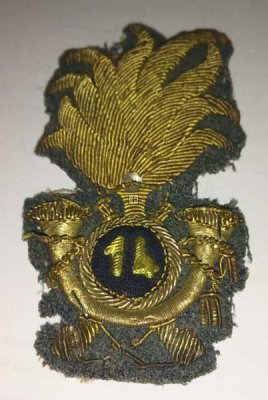 ITALIA FREGIO GUARDIA DI FINANZA MODELLO 37 WW2 ORIGINALE
