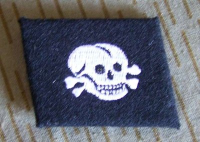SS MOSTRINA TRUPPA TOTENKOPF (RIPRODUZIONE)
